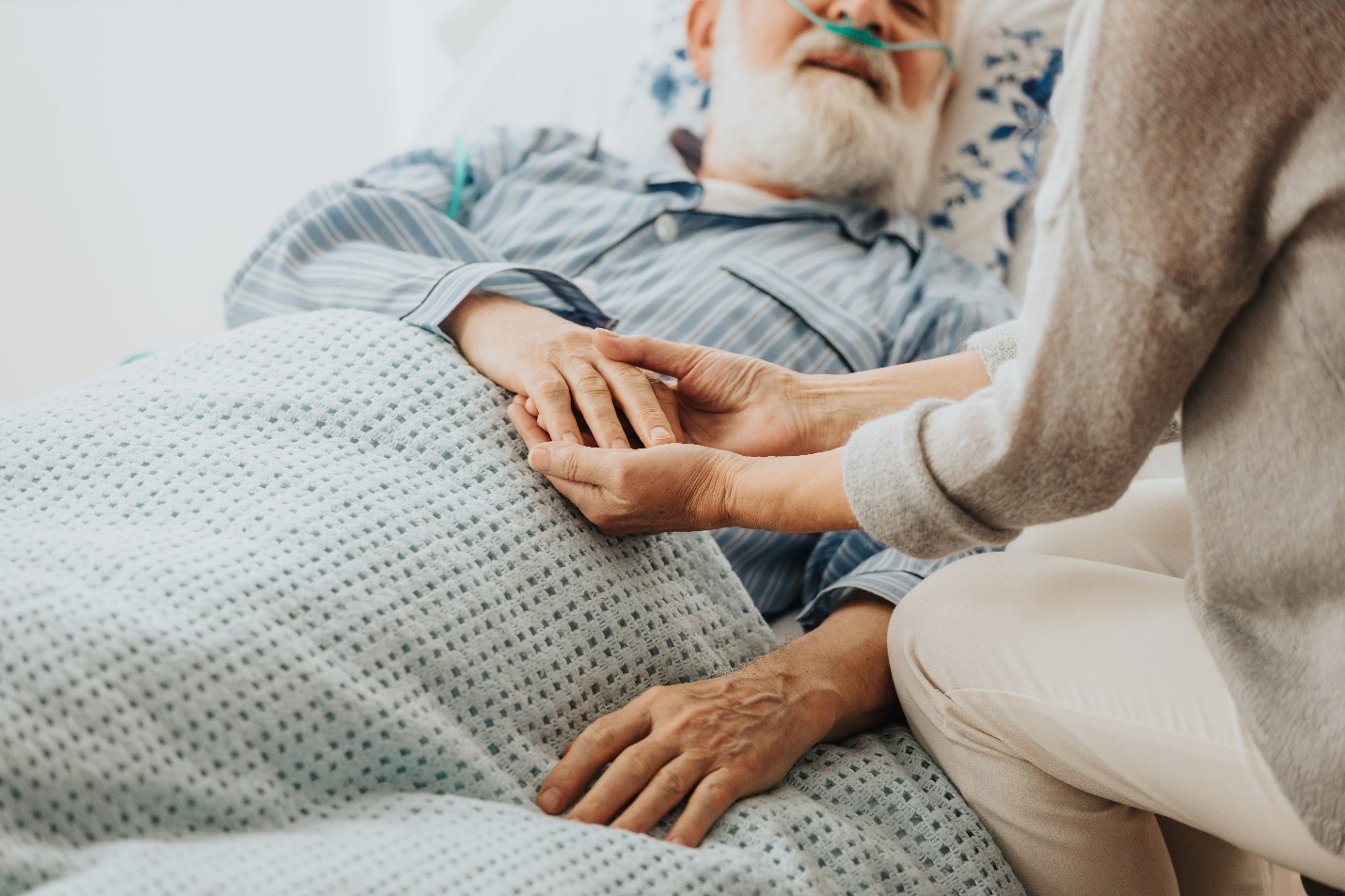 Managing Recovery at Home: 4 Tips to Prevent Hospital Readmission